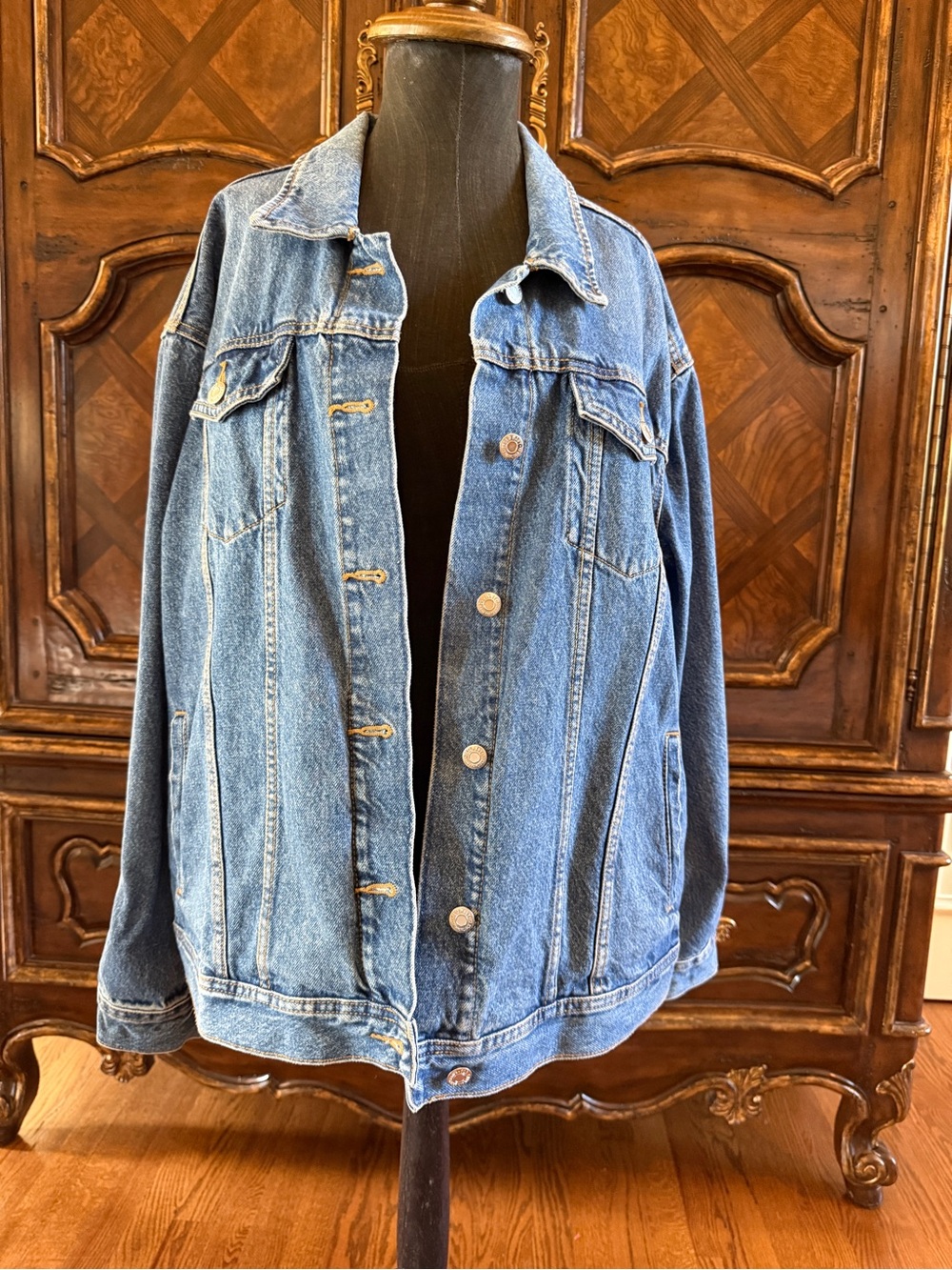 Old Navy Blue Denim Jacket - Women's Relaxed Jean Coat